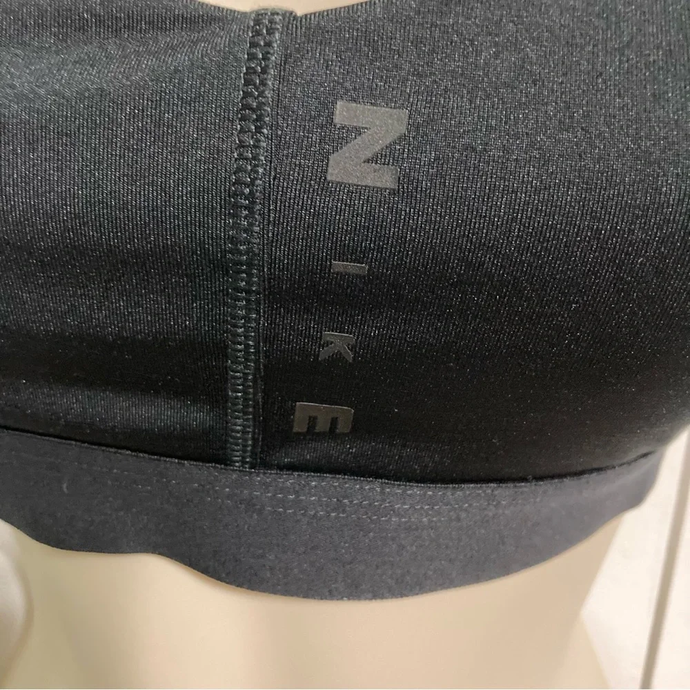 NIKE Dri-fit Light Support Criss Cross Mesh Back Sports Bra Black Womens Medium